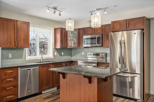 2312-279 Copperpond Common Se, Calgary, AB - Indoor Photo Showing Kitchen