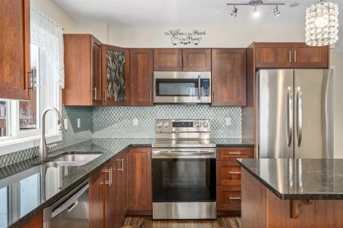 2312-279 Copperpond Common Se, Calgary, AB - Indoor Photo Showing Kitchen With Double Sink With Upgraded Kitchen