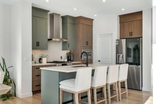 20 Edith Crescent Nw, Calgary, AB - Indoor Photo Showing Other Room