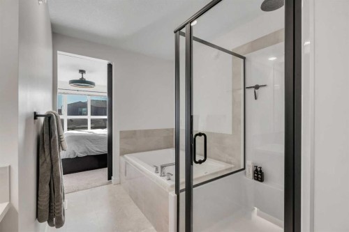 20 Edith Crescent Nw, Calgary, AB - Indoor Photo Showing Bathroom