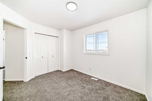 99 Saddlecrest Way Ne, Calgary, AB - Indoor Photo Showing Other Room