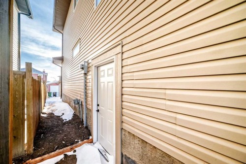 99 Saddlecrest Way Ne, Calgary, AB - Outdoor With Exterior