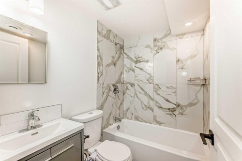 99 Saddlecrest Way Ne, Calgary, AB - Indoor Photo Showing Bathroom