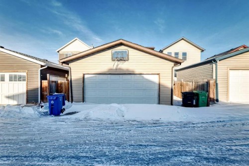 99 Saddlecrest Way Ne, Calgary, AB - Outdoor With Exterior