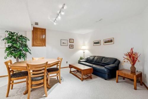 75 Shawnee Crescent, Calgary, AB - Indoor