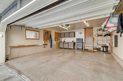 75 Shawnee Crescent, Calgary, AB - Indoor