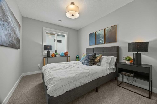 17 Tillotson Downs, Okotoks, AB - Indoor Photo Showing Bedroom