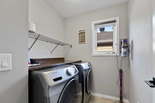 138 Cityside Way Ne, Calgary, AB - Indoor Photo Showing Laundry Room