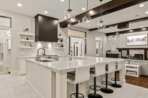 19 Sienna Ridge Bay Sw, Calgary, AB - Indoor Photo Showing Kitchen With Upgraded Kitchen