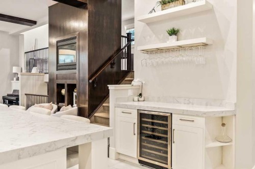 19 Sienna Ridge Bay Sw, Calgary, AB - Indoor