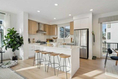 171 Dieppe Drive Sw, Calgary, AB - Indoor Photo Showing Kitchen