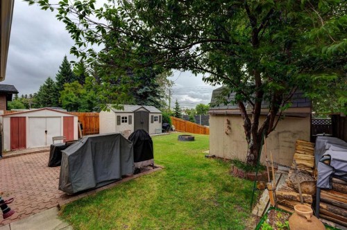 628 Cantrell Drive Sw, Calgary, AB - Outdoor