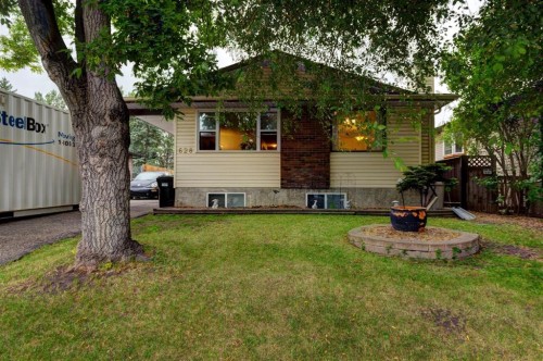 628 Cantrell Drive Sw, Calgary, AB - Outdoor