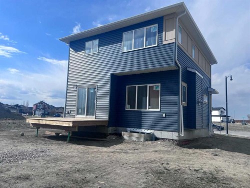 880 Hampshire Crescent Ne, High River, AB - Outdoor