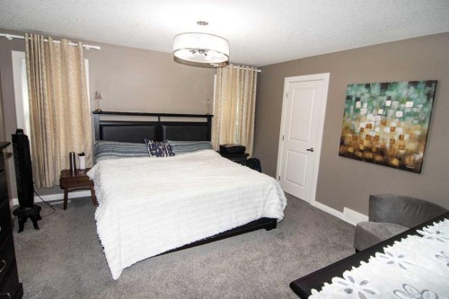 134 Redstone Park Ne, Calgary, AB - Indoor Photo Showing Bedroom