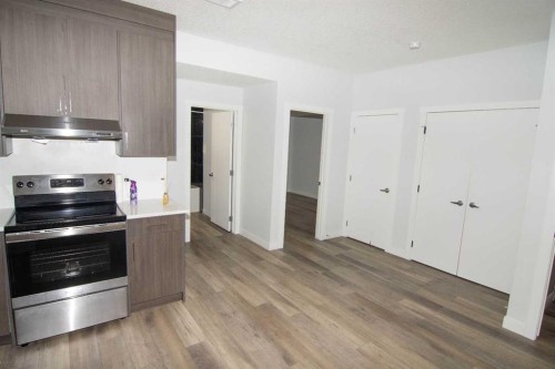 134 Redstone Park Ne, Calgary, AB - Indoor Photo Showing Kitchen