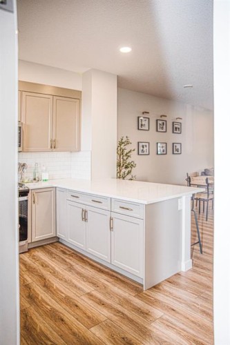 1584 Rangeview Drive Se, Calgary, AB 