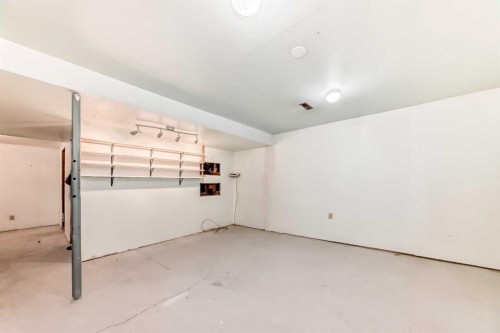 79 Aberdare Road Ne, Calgary, AB - Indoor
