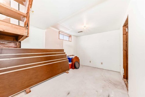 79 Aberdare Road Ne, Calgary, AB - Indoor Photo Showing Other Room