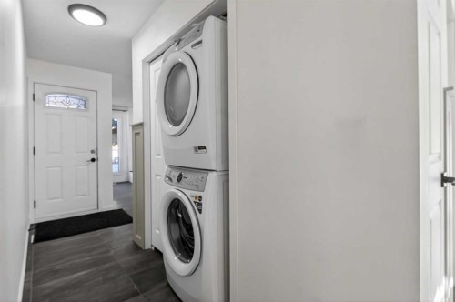 33 Sunhurst Crescent Se, Calgary, AB 