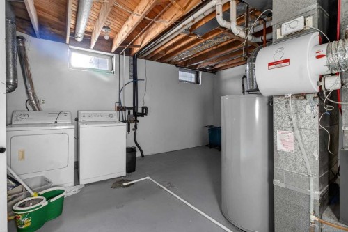 33 Sunhurst Crescent Se, Calgary, AB 