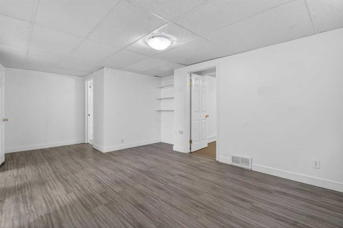 33 Sunhurst Crescent Se, Calgary, AB 