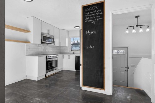 33 Sunhurst Crescent Se, Calgary, AB 