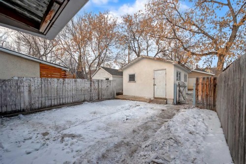 1022 18 Avenue, Calgary, AB - Outdoor