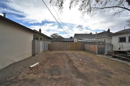 1024 18 Avenue Se, Calgary, AB - Outdoor