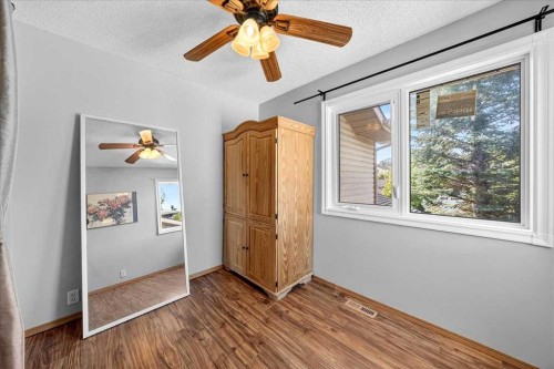 64 Macewan Park Rise Nw, Calgary, AB - Indoor Photo Showing Other Room