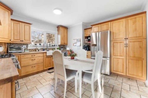 313 Ross Avenue, Cochrane, AB 