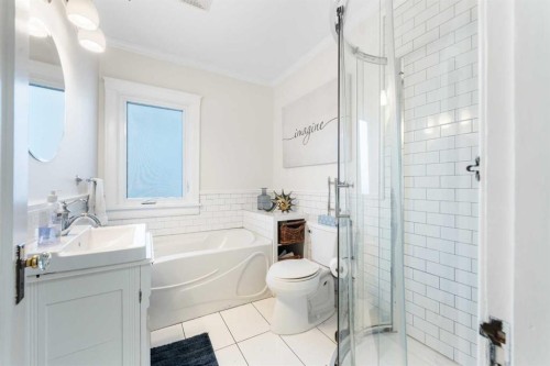 313 Ross Avenue, Cochrane, AB 