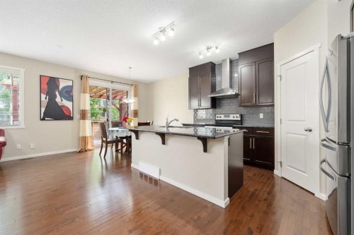 72 Walden Heights Se, Calgary, AB - Indoor Photo Showing Kitchen With Upgraded Kitchen
