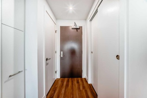 1012-730 2 Street Sw, Calgary, AB - Indoor Photo Showing Other Room
