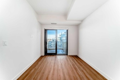 1012-730 2 Street Sw, Calgary, AB - Indoor Photo Showing Other Room