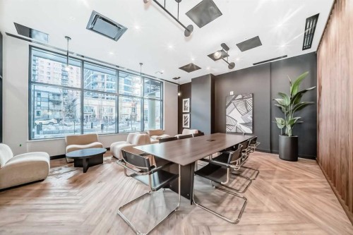 1012-730 2 Street Sw, Calgary, AB - Indoor Photo Showing Dining Room