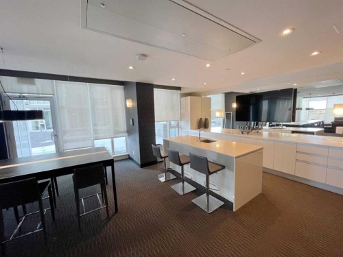 1502-1122 3 Street Se, Calgary, AB - Indoor Photo Showing Kitchen