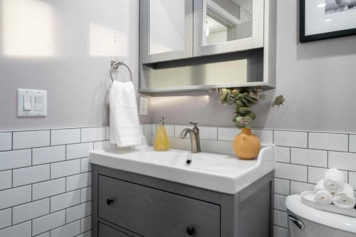 48 Marbank Place Ne, Calgary, AB - Indoor Photo Showing Bathroom