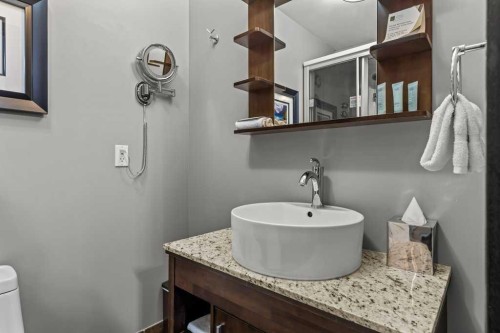 322-901 Mountain Street, Canmore, AB - Indoor Photo Showing Bathroom