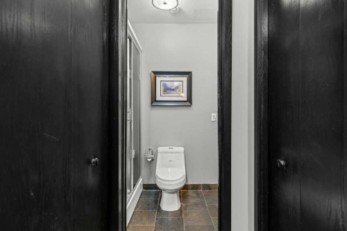 322-901 Mountain Street, Canmore, AB - Indoor Photo Showing Bathroom