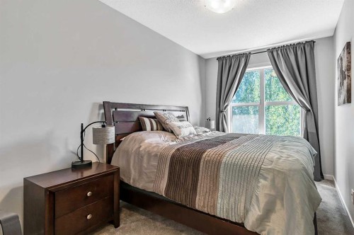 130 Cranbrook Square Se, Calgary, AB - Indoor Photo Showing Bedroom