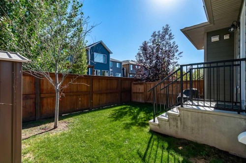 130 Cranbrook Square Se, Calgary, AB - Outdoor