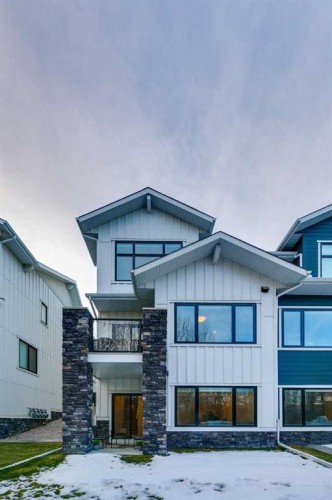 156 Crestridge Common Sw, Calgary, AB - Outdoor With Balcony