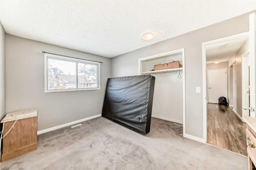 6944 Temple Drive Ne, Calgary, AB - Indoor