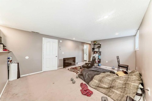 6944 Temple Drive Ne, Calgary, AB - Indoor