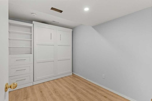 1-1061 Evergreen Circle, Canmore, AB - Indoor Photo Showing Other Room