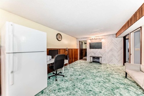 791 Penbrooke Road Se, Calgary, AB - Indoor