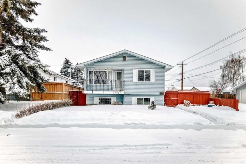 791 Penbrooke Road Se, Calgary, AB - Outdoor