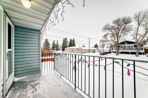 791 Penbrooke Road Se, Calgary, AB - Outdoor
