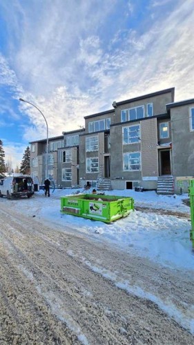 4767 Montana Crescent Nw, Calgary, AB - Outdoor